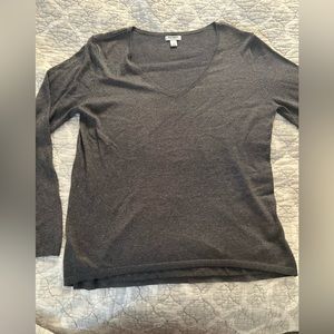 Charcoal gray old navy v-neck sweater